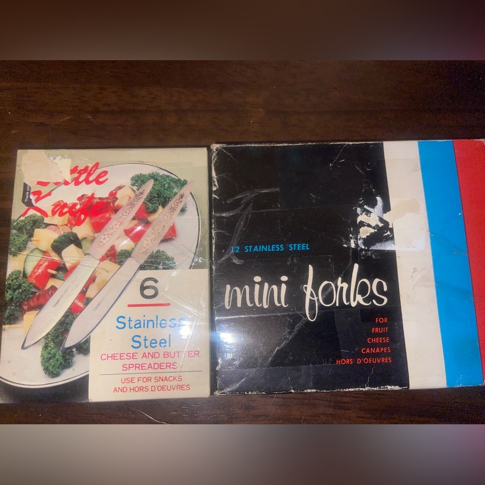 Unique Vintage Appetizer Forks and Cheese/Butter Knives Set. MINT STILL IN BOX. - Picture 6 of 6